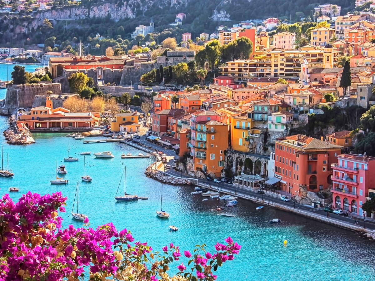 10 Holiday Destinations for