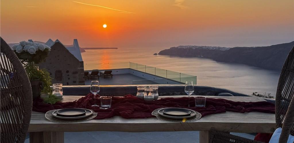 Santorini Sunset Dinner Tour Package