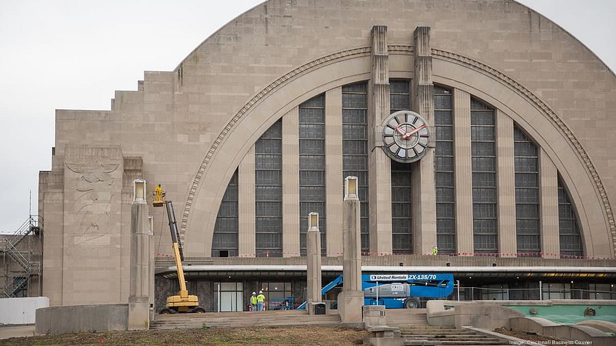The grand facade of the Cincinnati Museum Center at Union Terminal