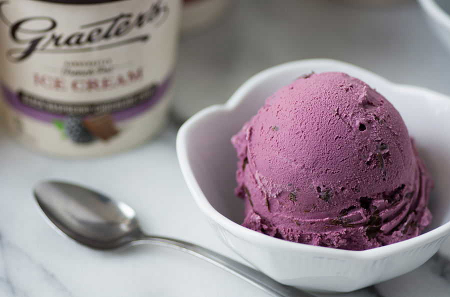 Delicious scoop of Graeter\'s Ice Cream in Cincinnati