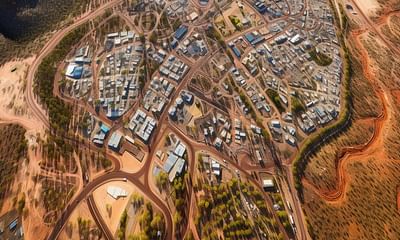 Is Alice Springs in Australia a large town or a city?